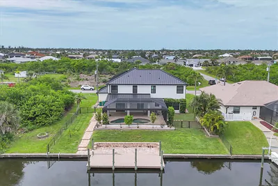 15530 AQUA CIRCLE Port Charlotte FL