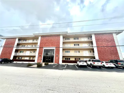 2841 NE 33rd Ct 104 #104 Fort Lauderdale FL