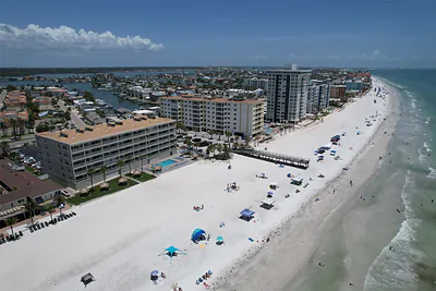 17450 GULF BOULEVARD 103 #103 Redington Shores FL