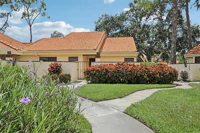 5387 HUNTINGWOOD COURT 4 #4 Sarasota FL