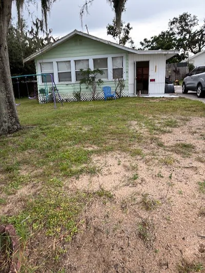 33 W F STREET Frostproof FL