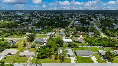 542 LAKEHURST AVENUE NW Port Charlotte FL
