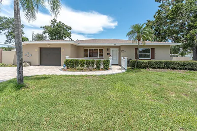 999 38TH AVENUE NE St Petersburg FL