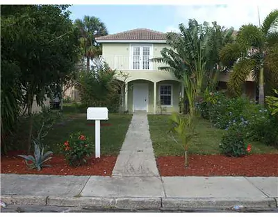 217 S D Street, Lake Worth Beach, FL 33460 Lake Worth Beach FL