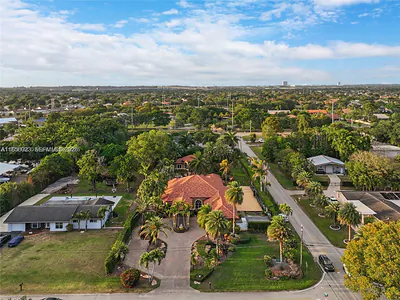 14503 SW 16th St Davie FL