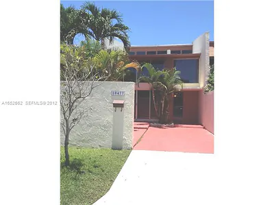 10477 SW 80 Street -, Miami, FL 33173 #- Miami FL