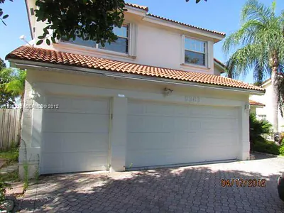9383 SW 212 Te, Miami, FL 33189 Miami FL