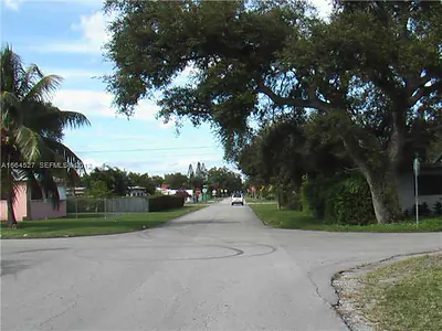 16090 NE 4 Avenue, Miami, FL 33162 Miami FL