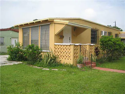 200 SW 30 Avenue, Miami, FL 33135 Miami FL