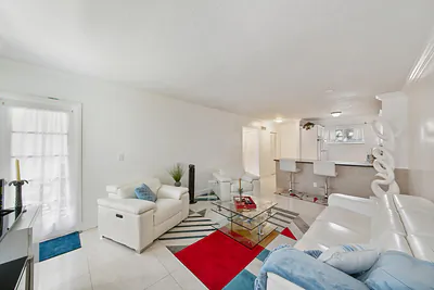 2581 N Garden Drive 206, Lake Worth, FL 33461 #206 Lake Worth FL