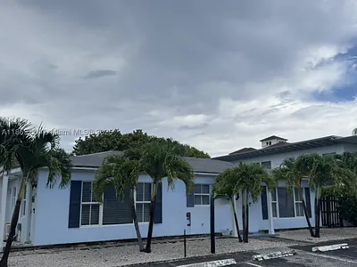 121 Linda Ln Palm Beach Shores FL
