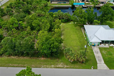 9150 SNAPPER CIRCLE Port Charlotte FL