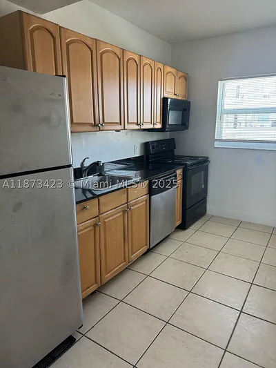 7207 Bay Dr 6 #6 Miami Beach FL