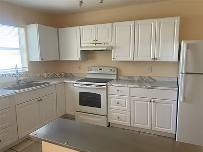 10772 La Placida Dr 7-301 #7-301 Coral Springs FL
