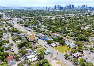 1090 NW 54th St Miami FL