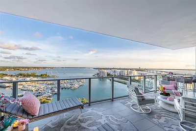 1155 N GULFSTREAM AVENUE 1607 #1607 Sarasota FL