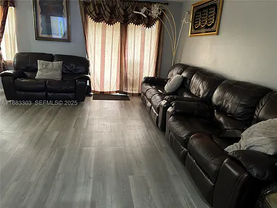 18111 NW 68th Ave G206 #G206 Hialeah FL