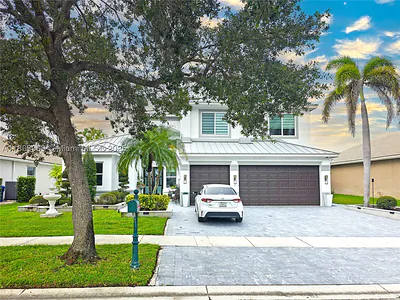 18560 SW 44th St Miramar FL
