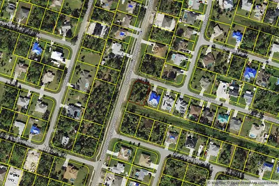 COLONADE LANE North Port FL