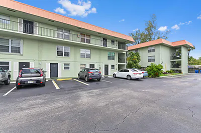 803 W Oakland Park Boulevard A7, Oakland Park, FL 33311 #A7 Oakland Park FL