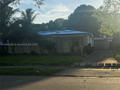 3033 Clyde Rd West Palm Beach FL