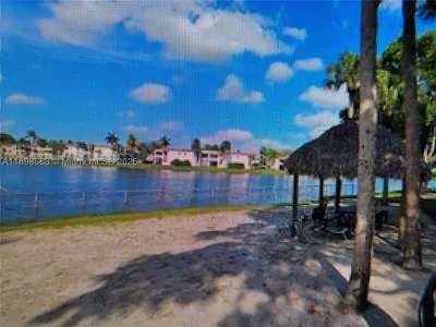 900 Colony Point Cir 305 #305 Pembroke Pines FL