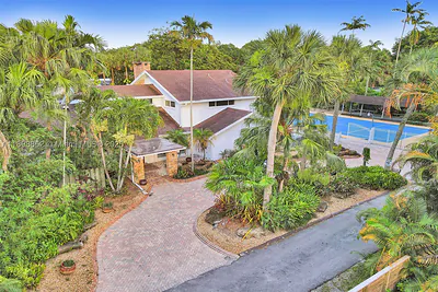 2120 SW 28th Way Fort Lauderdale FL
