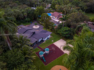 2100 SW 28th Way Fort Lauderdale FL