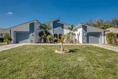 912 SE 24TH AVENUE A & B #A &  B Cape Coral FL