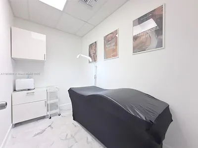 218 Commercial Blvd # 108 Lauderdale By The Sea FL