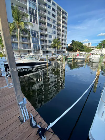 1700 NW North River Dr. #51 Miami FL