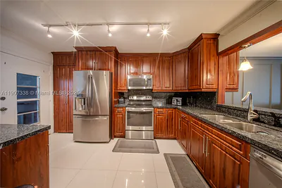 1660 NE 191st St 410-1 #410-1 Miami FL