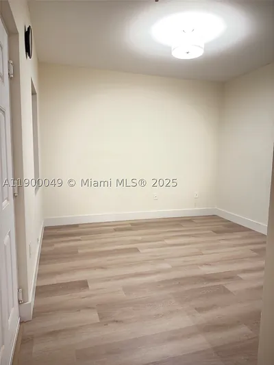 1930 SW 2nd St 3 #3 Miami FL