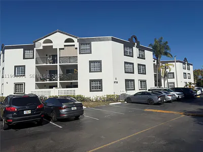 9735 Fontainebleau Blvd G205 #G205 Miami FL