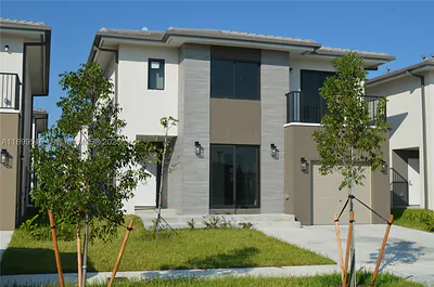 1160 NW 2nd Ln Florida City FL