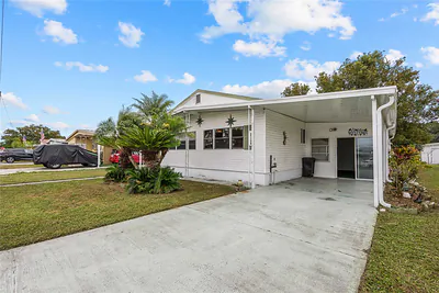 37136 8TH AVENUE Zephyrhills FL