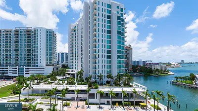 555 QUAY COMMON 2001 #2001 Sarasota FL