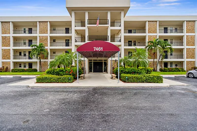 7461 W COUNTRY CLUB DRIVE N 301 #301 Sarasota FL