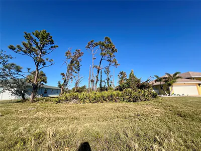 84 FAIRWAY ROAD Rotonda West FL