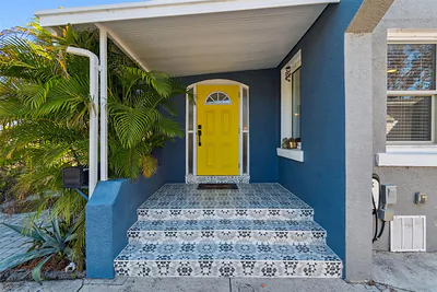 1120 17TH AVENUE N St Petersburg FL