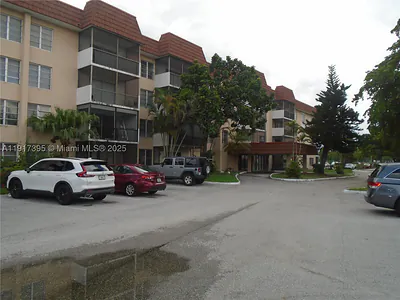 4176 INVERRARY DR 209 #209 Lauderhill FL