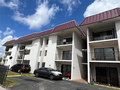 1471 W 43rd Pl 302 #302 Hialeah FL