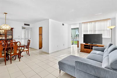 9401 SW 4th St 301-6 #301-6 Miami FL