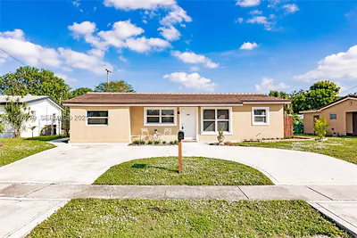 720 NW 38th Ave Lauderhill FL