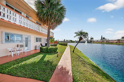 800 SW 10th Ter 11T #11T Hallandale Beach FL