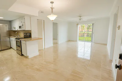 4705 NW 7th St 106-7 #106-7 Miami FL