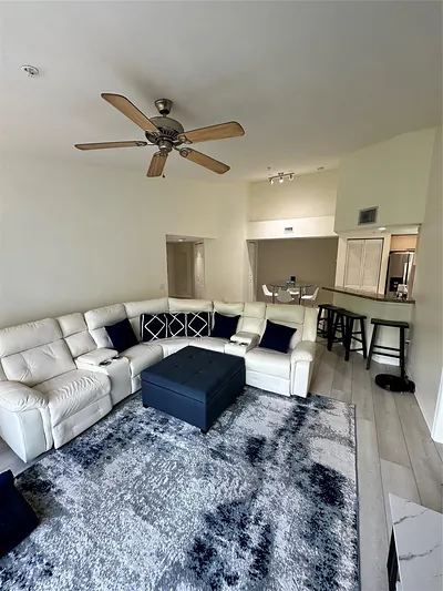 2131 SE 10th Avenue 1120, Fort Lauderdale, FL 33316 #1120 Fort Lauderdale FL