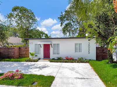 2055 NE 140th St North Miami Beach FL