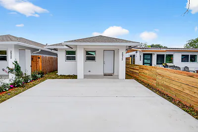2932 Saginaw Avenue, West Palm Beach, FL 33409 West Palm Beach FL