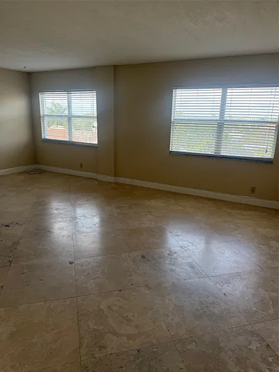 2555 NE 11th Street 502, Fort Lauderdale, FL 33304 #502 Fort Lauderdale FL